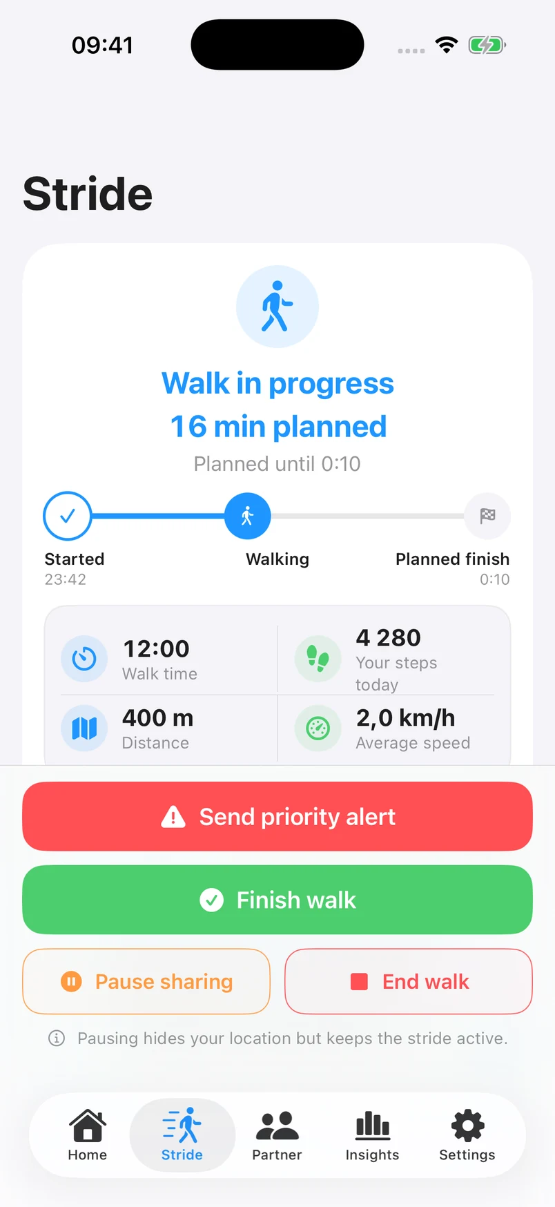 StrideSafe walker view: an active Free Walk with elapsed time, steps, distance, and Pause and End controls.